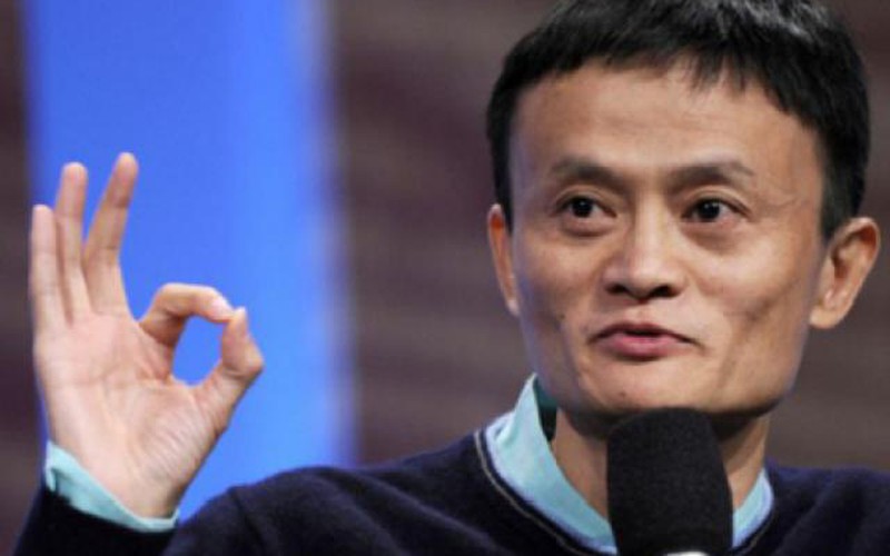 Tỷ phú Jack Ma nói chuyện với 4.000 thanh niên Việt Nam về khởi nghiệp